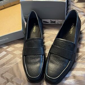 Vionic size 9.5 M Sellah,blk, tmbl, lthr.